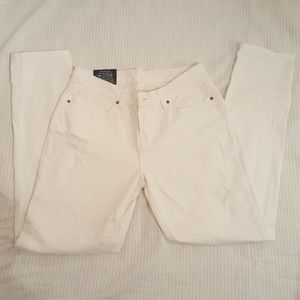 NEW Delia's Skinny Boyfriend White jeans sz 7/8
